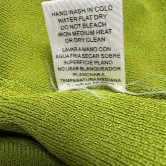 Joseph A. Vibrant Green Fitted Tank Top with Square Neckline size Medium - Picture 9 of 9